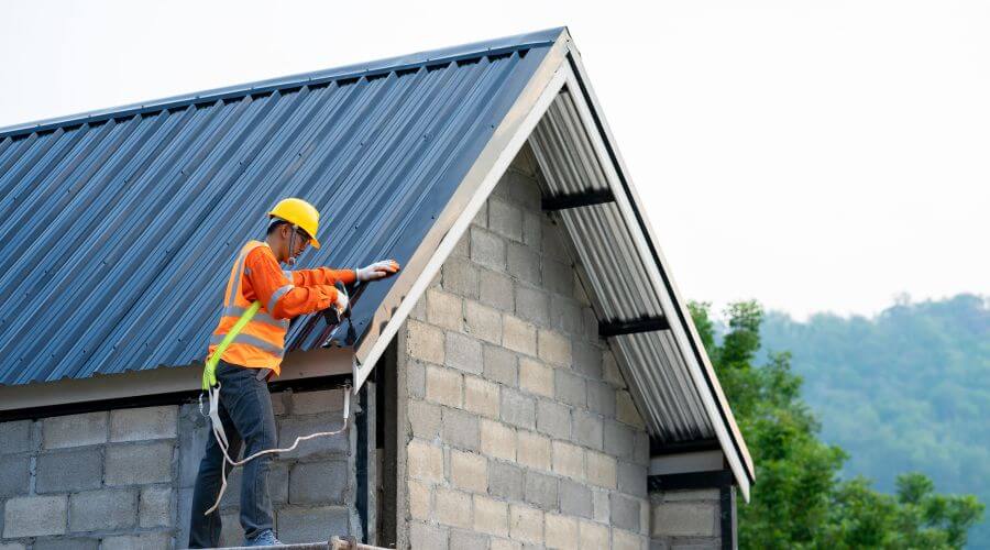 Professional New roof installation in Vanndale, AR
